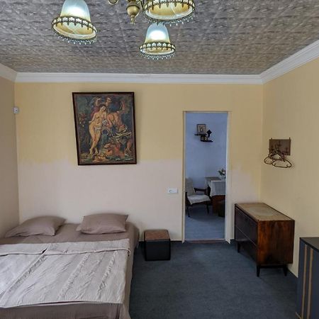 Mano'S Guest House 코불레티 외부 사진