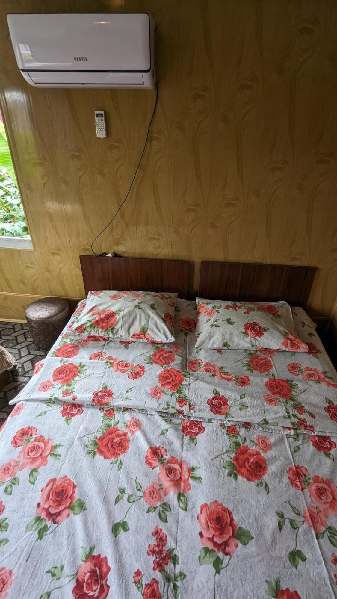 Mano'S Guest House 코불레티 외부 사진